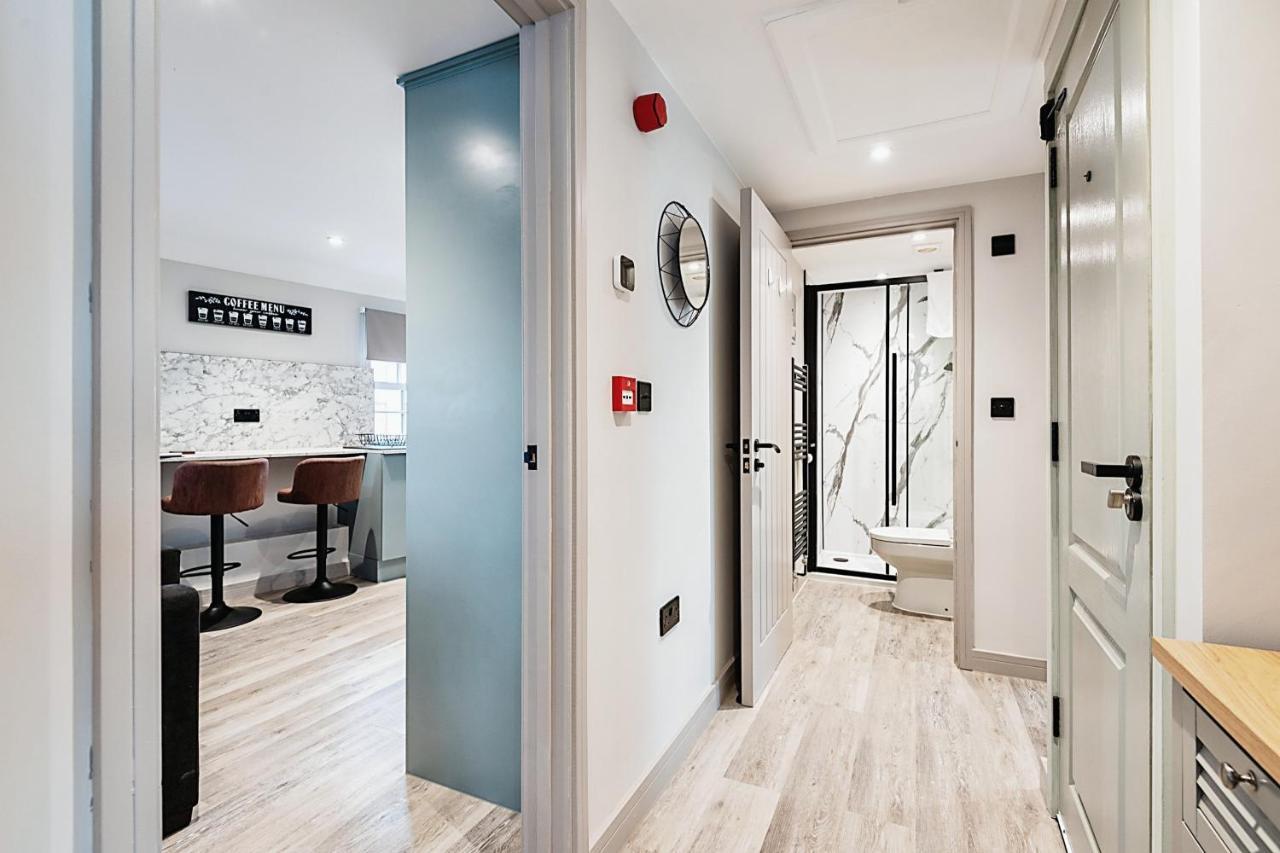 The Burton Penthouse By Fortuna Property Cheltenham Buitenkant foto