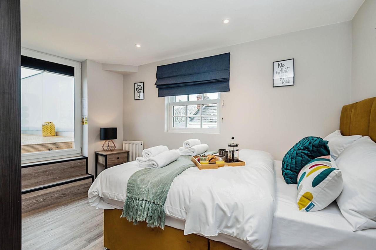 The Burton Penthouse By Fortuna Property Cheltenham Buitenkant foto