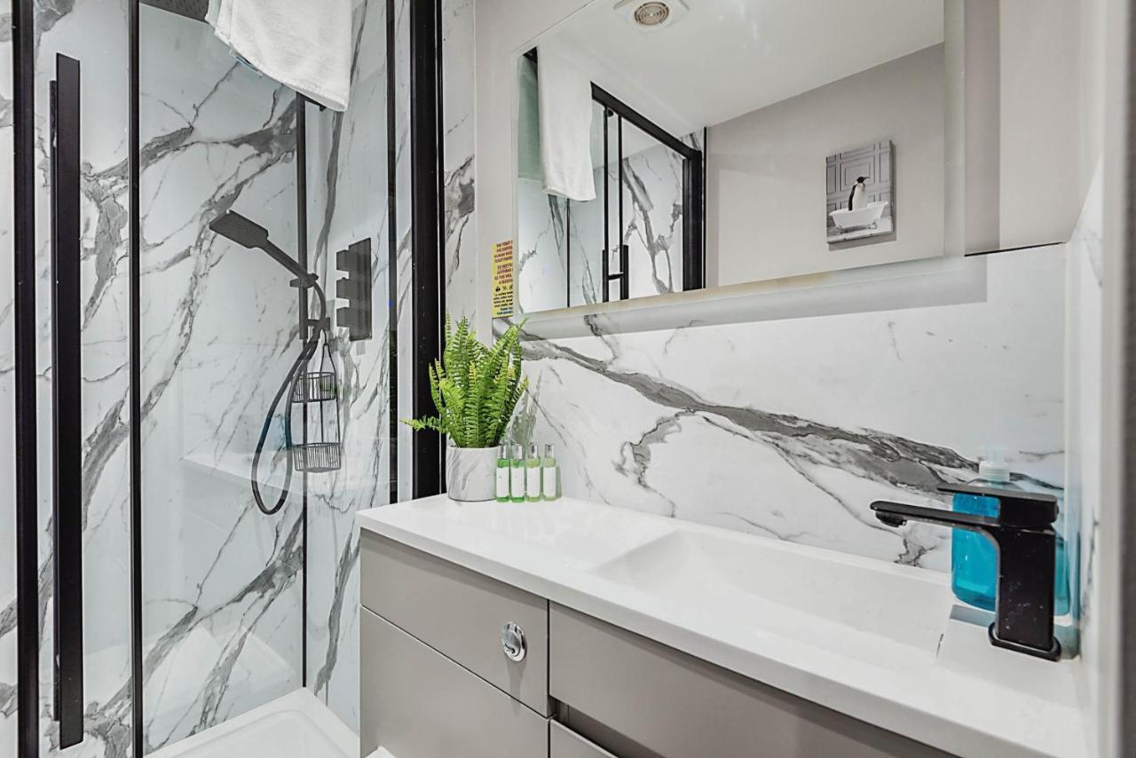 The Burton Penthouse By Fortuna Property Cheltenham Buitenkant foto