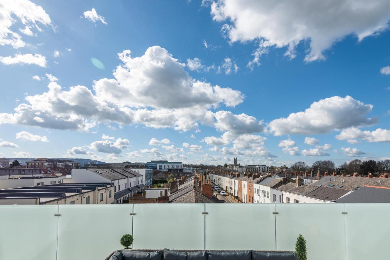 The Burton Penthouse By Fortuna Property Cheltenham Buitenkant foto